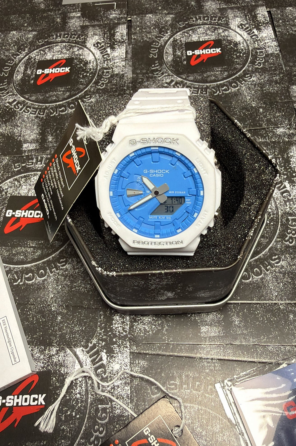 G-Shock all white with blue face